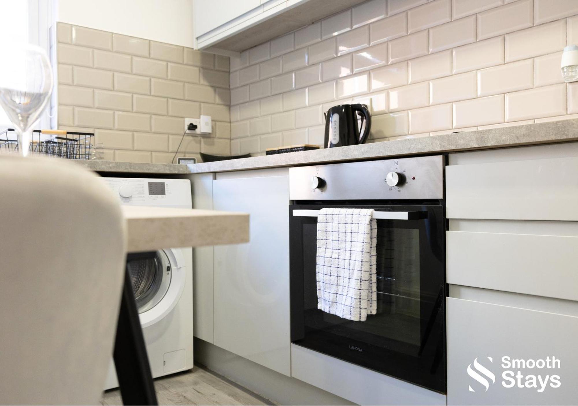 One Bedroom Apartment At Smooth Stays Short Lets & Serviced Accommodation Preston With Parking Near Train Station Exterior foto